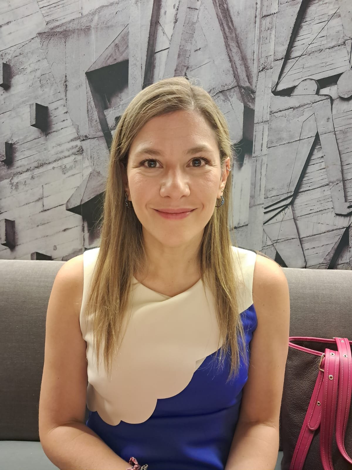  Catalina Martínez Coral durante la entrevista con Ruda. Foto: Violeta Cetino 